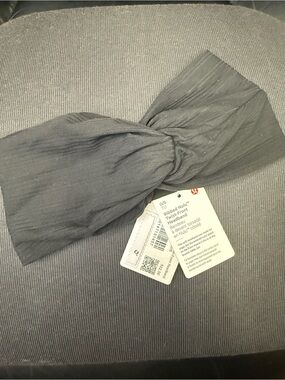 Lululemon Ribbed Twist-Front Headband - Black